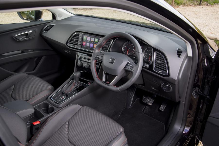 Интерьер Seat Leon SC FR 2017 года  (UK) (фото 31 из 31)